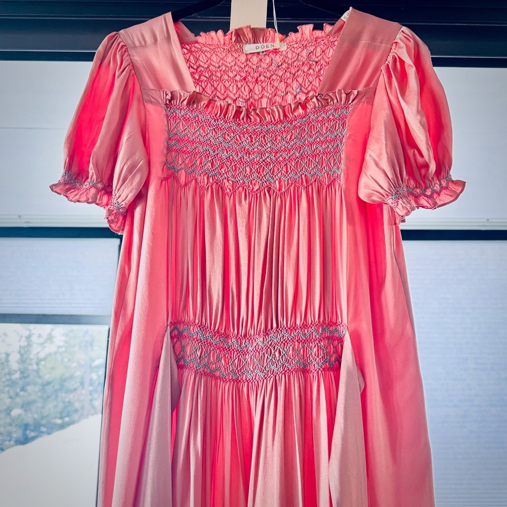 ✨🌸🍧DÔEN ‘Castalia’ Silk Embroidered Smocked Maxi Dress Sunset Pink XS✨ - Picture 6 of 17